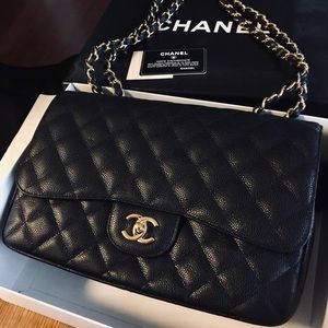 Authentic Chanel classic jumbo bag.